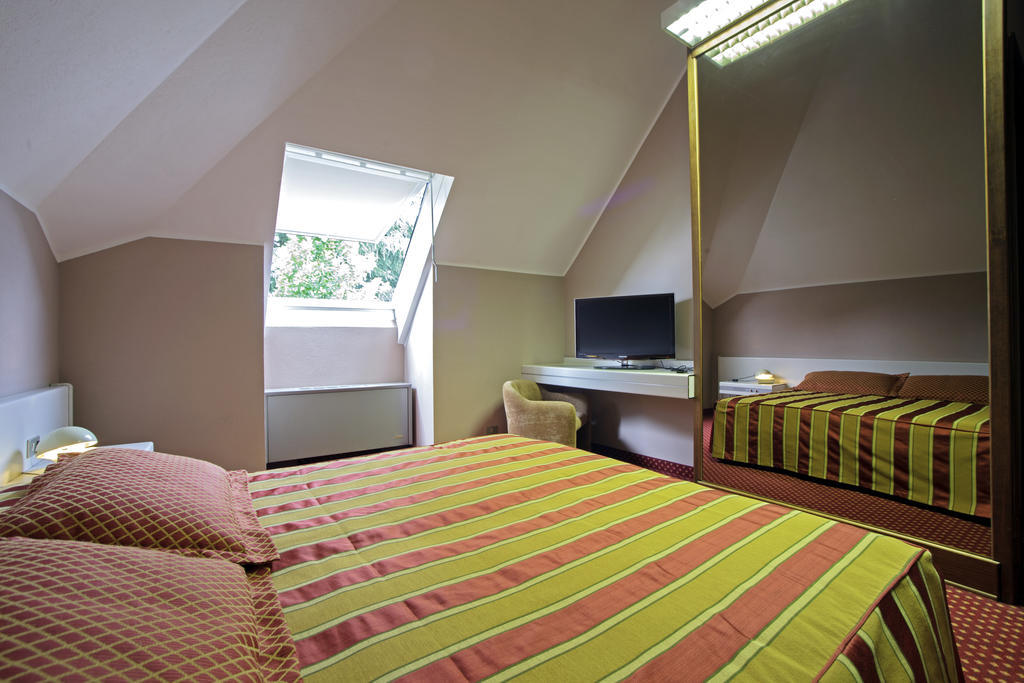 Hotel I Diamanti Garlasco Номер фото